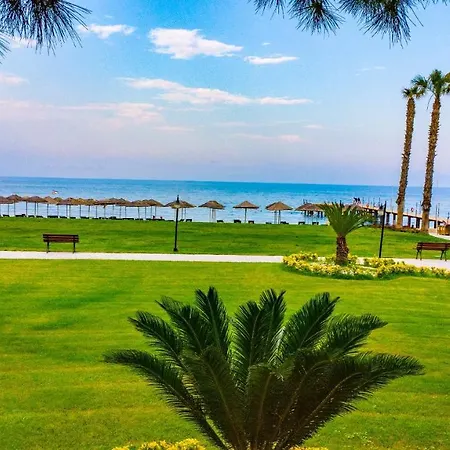 Resort Champion Village