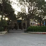 Champion Village 5*